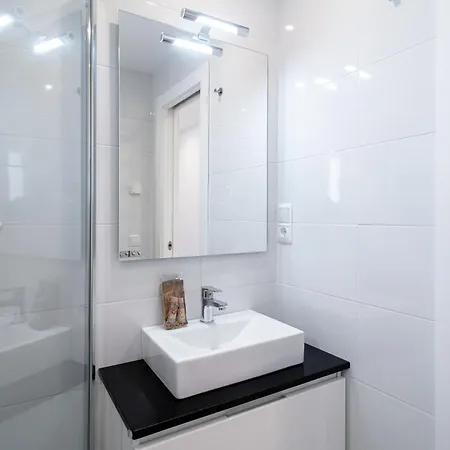 Tuhillo E1 Seaview Casasol Апартаменти