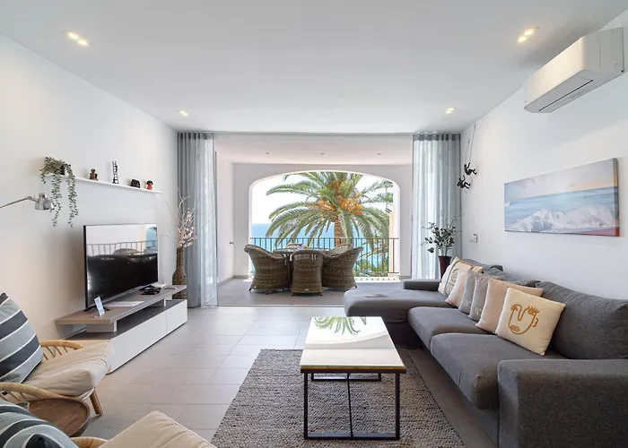 Tuhillo E1 Seaview Casasol *