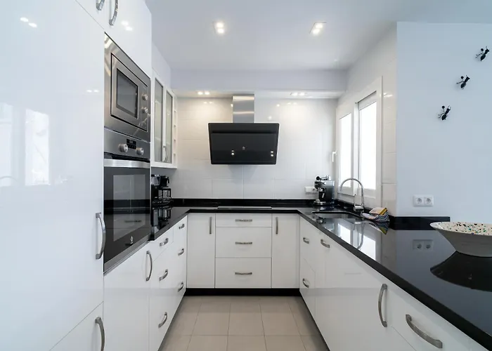 Tuhillo E1 Seaview Casasol נרחה